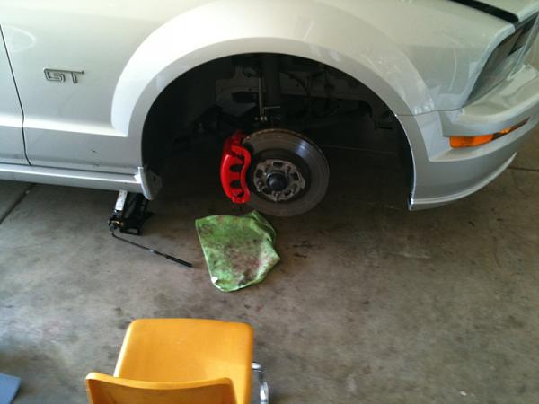 Painting brake calipers-image-1696348749.jpg