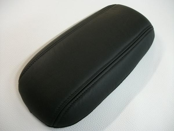 SN95 Padded Leather Console Armrest Covers by amustangrocksleather-dscf2398.jpg