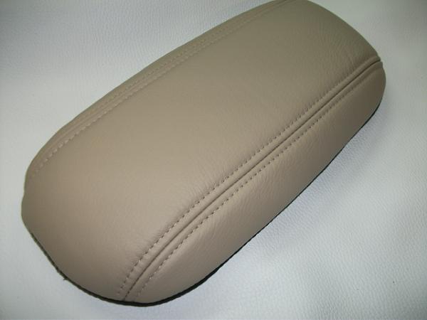 SN95 Padded Leather Console Armrest Covers by amustangrocksleather-dscf3300.jpg