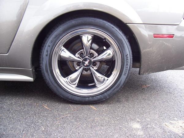Black-Chrome Bullitt wheels are on! - Pics inside...-100_0900.jpg