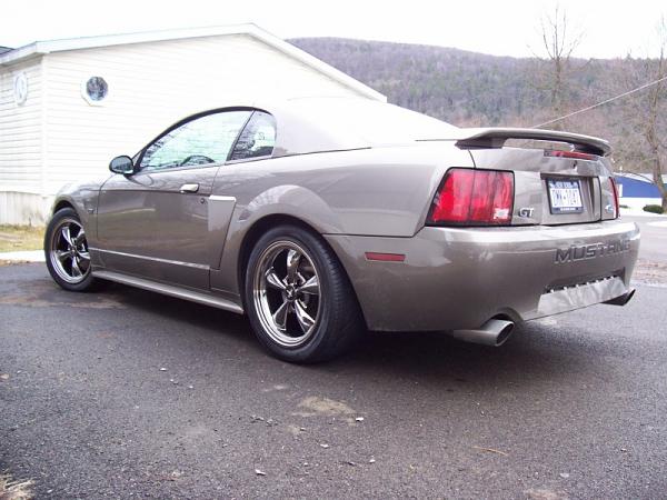 Black-Chrome Bullitt wheels are on! - Pics inside...-100_0903.jpg