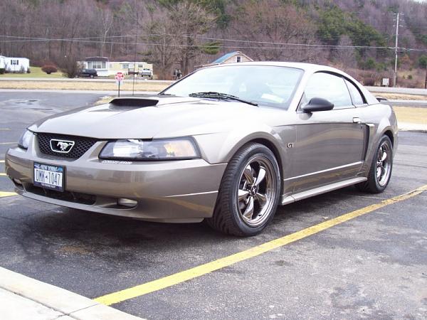 Black-Chrome Bullitt wheels are on! - Pics inside...-100_0904.jpg