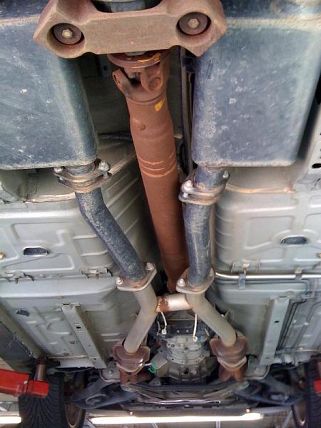 2004 GT Exhaust-mustangexhaust2.jpg