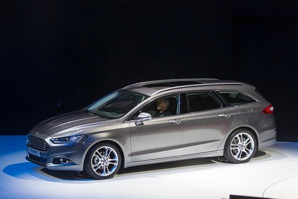 2013 Fusion/Mondeo discussion-2013fusionwagonlive.jpg