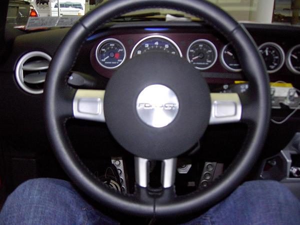 Red Ford GT pics-ford-gt-interior-2.jpg