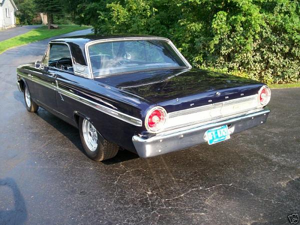 Brother in-law got a '64 Fairlane-3-4-rear.jpg