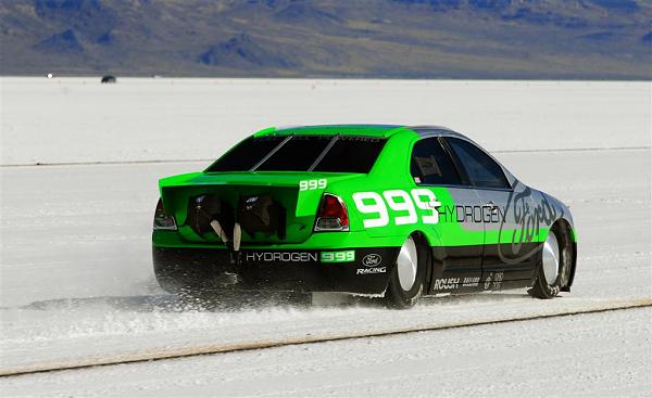 Ford Sets Land Speed Record With Ford Fusion Hydrogen 999 Fuel Cell Racecar-fusionhydrogen999_6.jpg