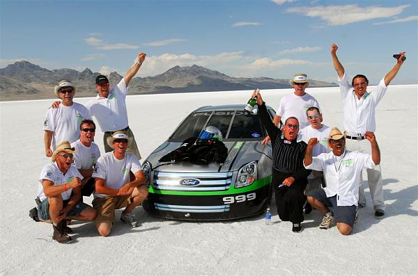 Ford Sets Land Speed Record With Ford Fusion Hydrogen 999 Fuel Cell Racecar-fusionhydrogen999_16.jpg