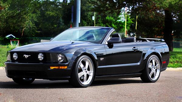 2005-2009 S-197 Gen 1 FORD MUSTANG Black Picture Gallery!-our05stang_small.jpg