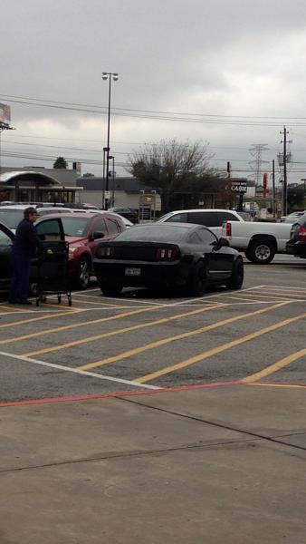 2005-2009 S-197 Gen 1 FORD MUSTANG Black Picture Gallery!-image-1221207890.jpg