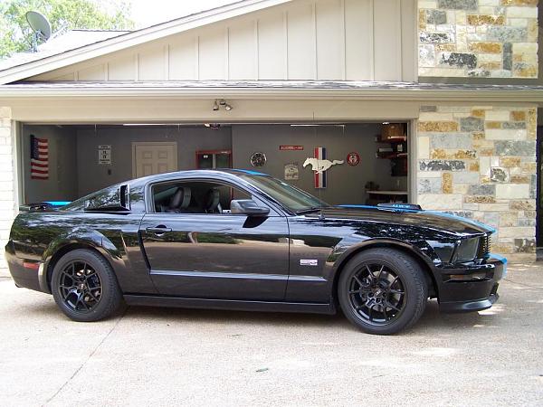 2005-2009 S-197 Gen 1 FORD MUSTANG Black Picture Gallery!-102_6070_zps923ce4ac.jpg
