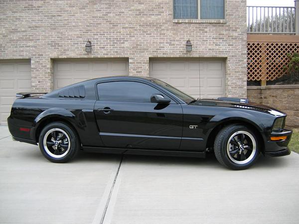 07 Black Stang Photos-side-3-3-07.jpg