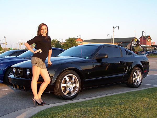Black Mustang Owners' Perk-women.jpg