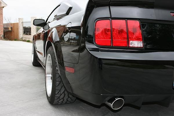 2005-2009 S-197 Gen 1 FORD MUSTANG Black Picture Gallery!-mustang1.jpg