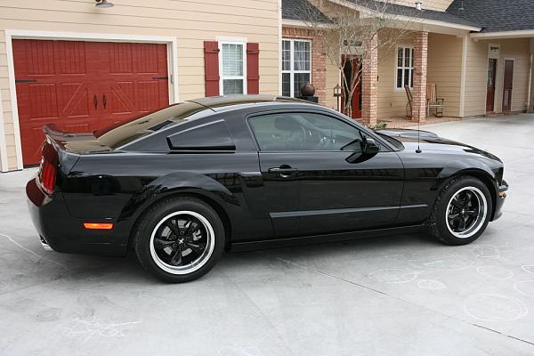 2005-2009 S-197 Gen 1 FORD MUSTANG Black Picture Gallery!-mustang5.jpg