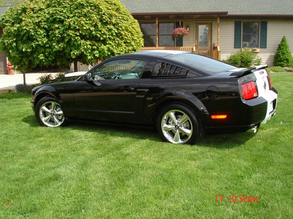 2005-2009 S-197 Gen 1 FORD MUSTANG Black Picture Gallery!-dsc00985.jpg