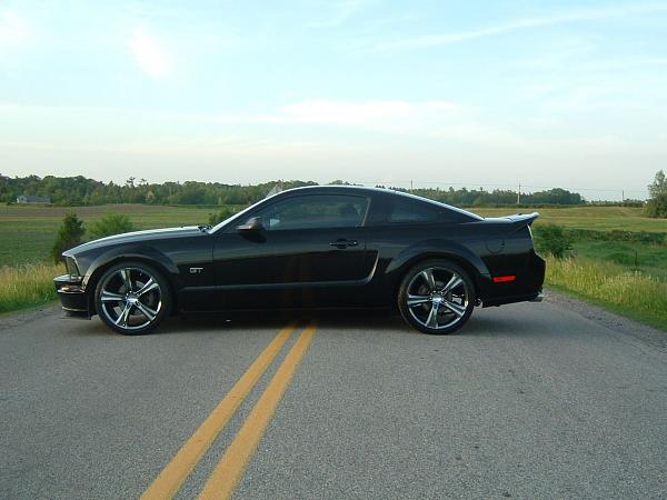 2005-2009 S-197 Gen 1 FORD MUSTANG Black Picture Gallery!-wheel.jpg