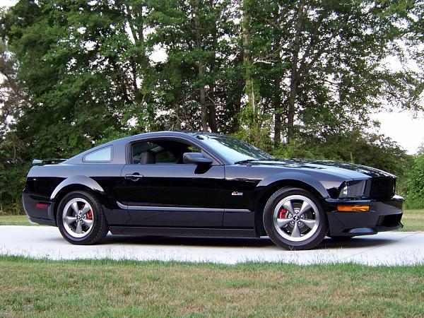 2007-2009 S-197 Gen 1 FORD MUSTANG Black Picture Gallery!-side-pic1-july-2008.jpg