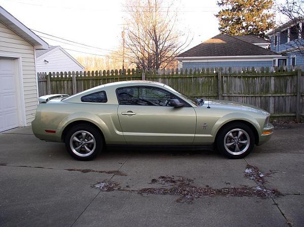 FINALLY got a Legend Lime '06-my-06-mustang-04.jpg