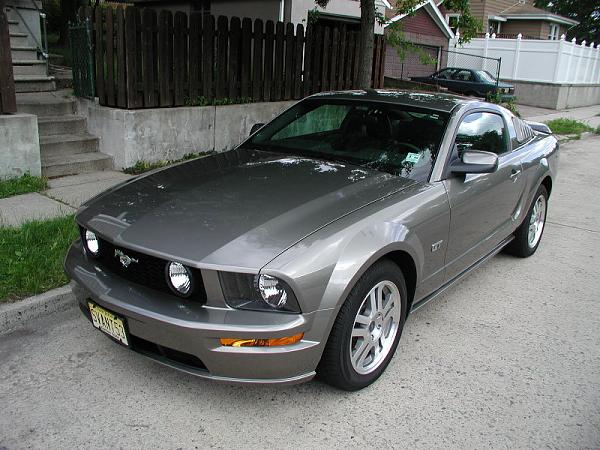 2005 S-197 Mustang S-197 Gen 1 Mineral Gray Picture Gallery-610frt.jpg