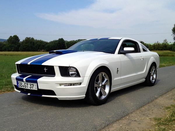 2005-2009 S-197 Gen 1 Performance White Mustang Picture Gallery-1119943_10200600147431787_1442750629_o.jpg