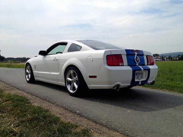 2005-2009 S-197 Gen 1 Performance White Mustang Picture Gallery-1147592_10200600158672068_570472156_o.jpg