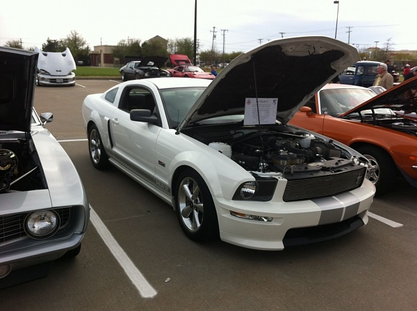 2005-2009 S-197 Gen 1 Performance White Mustang Picture Gallery-photo_5__37f27050dca710b0e81774dd6b80da57fa0bc5af.jpg