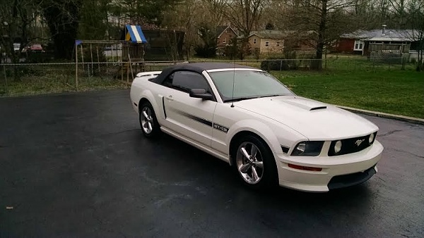 2005-2009 S-197 Gen 1 Performance White Mustang Picture Gallery-df7a8427_83e1_4589_812d_f0fc41d93ad3_f34ce3842130b042c6be70af2ae9f2860b69c790.jpg