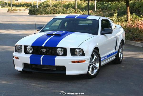 2005-2009 S-197 Gen 1 Performance White Mustang Picture Gallery-rmcomer-3-copy.jpg
