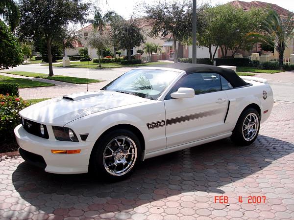 2005-2009 S-197 Gen 1 Performance White Mustang Picture Gallery*-dsc00482.jpg