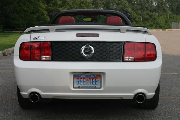 2005-2009 S-197 Gen 1 Performance White Mustang Picture Gallery*-img_0057-medium-.jpg