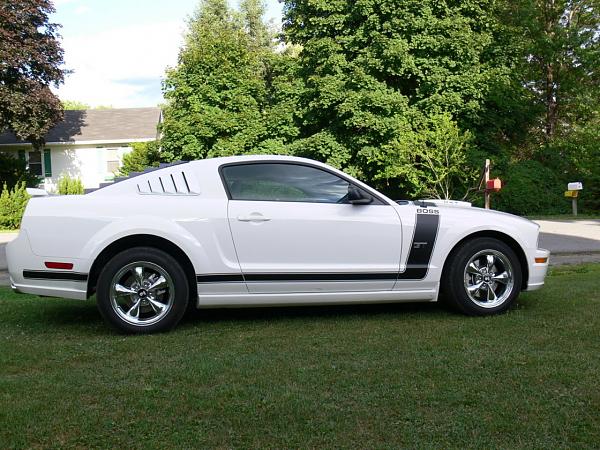 2005-2009 S-197 Gen 1 Performance White Mustang Picture Gallery*-wheels.jpg
