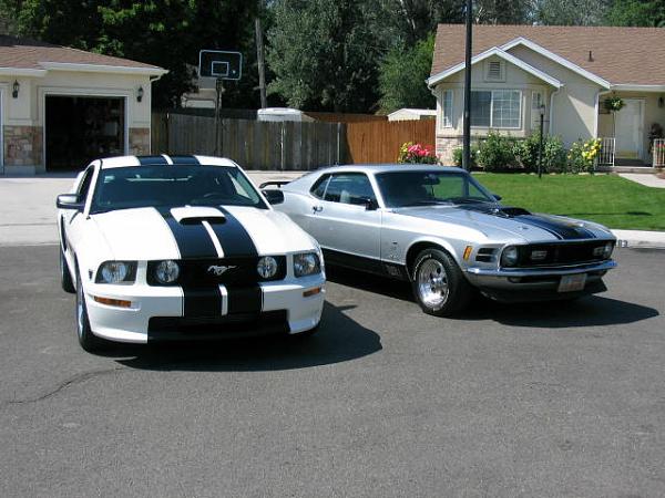 2005-2009 S-197 Gen 1 Performance White Mustang Picture Gallery*-img_2911.jpg