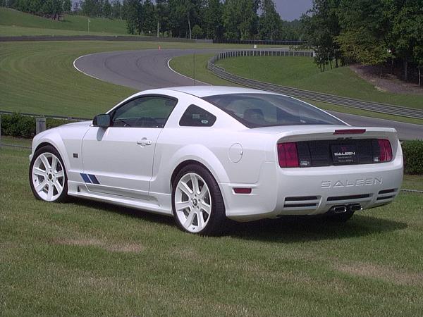 2005-2009 S-197 Gen 1 Performance White Mustang Picture Gallery-p1010516.jpg