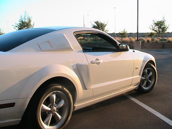 2005-2009 S-197 Gen 1 Performance White Mustang Picture Gallery-my-mustang-003.jpg