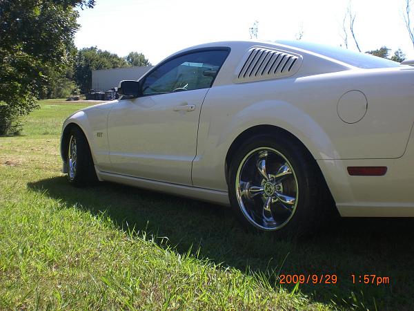 2005-2009 S-197 Gen 1 Performance White Mustang Picture Gallery-008.jpg