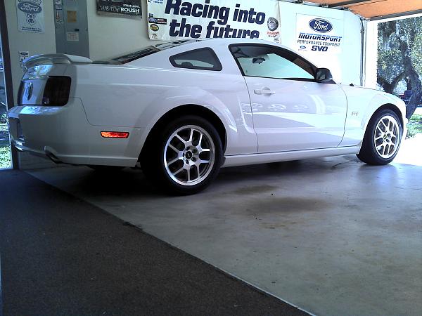 2005-2009 S-197 Gen 1 Performance White Mustang Picture Gallery-2011-01-29_12-08-45_179.jpg