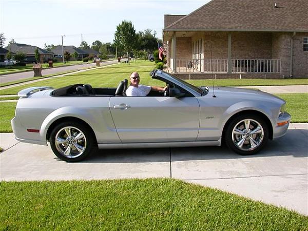 2005-2009 Satin Silver S-197 Gen 1 Mustang Picture Gallery-mustang-photos-029-small-.jpg