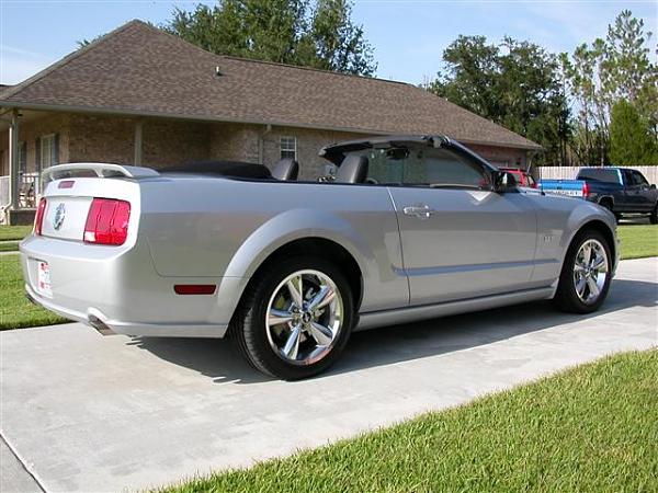 2005-2009 Satin Silver S-197 Gen 1 Mustang Picture Gallery-mustang-photos-020-small-.jpg