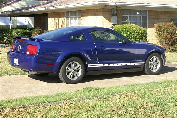 2005 Ford Mustang S-197 Gen 1 Sonic Blue Picture Gallery with Stripes-pict0008-medium-.jpg