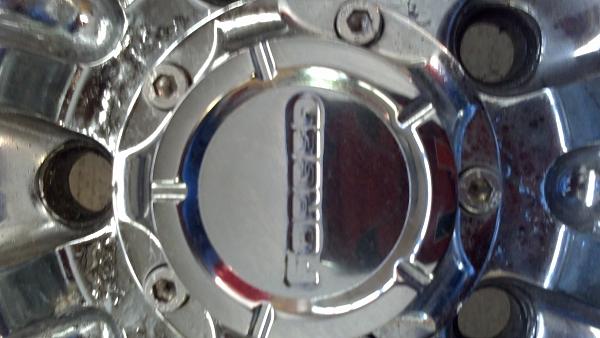 What type wheels are these???-2012-03-26_10-53-02_785.jpg