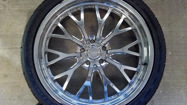 What type wheels are these???-2012-03-26_10-54-17_590.jpg