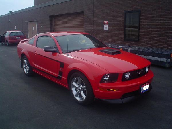2005-2008 Ford Mustang S-197 Gen 1 Torch Red Picture Gallery-gt-094b.jpg