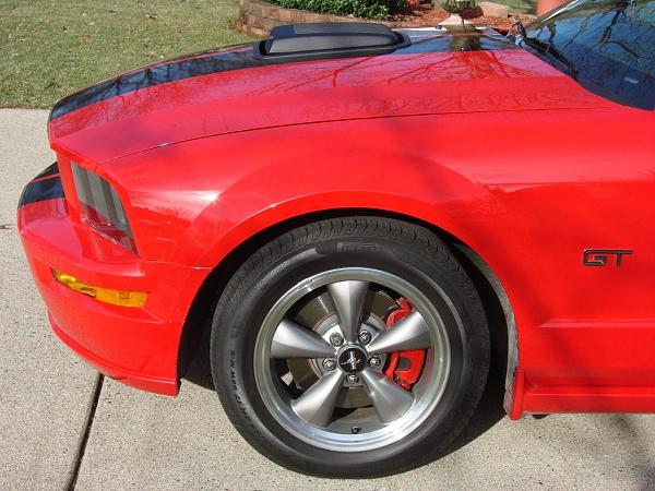 2005-2008 Ford Mustang S-197 Gen 1 Torch Red Picture Gallery-dsc01902sm.jpg