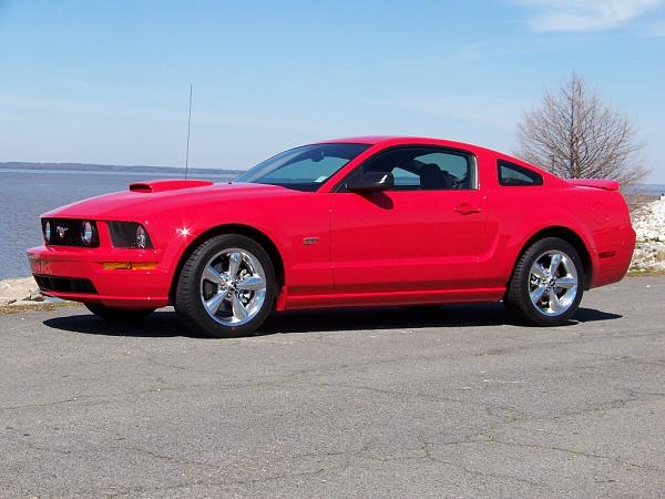 2005-2008 Ford Mustang S-197 Gen 1 Torch Red Picture Gallery-lake-shot2.jpg