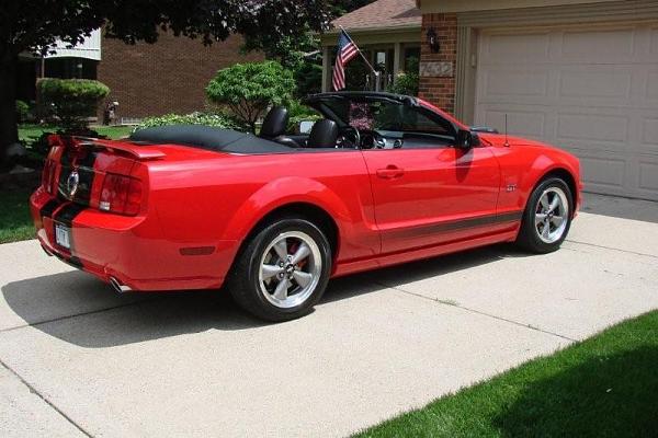 2005-2008 Ford Mustang S-197 Gen 1 Torch Red Picture Gallery-rt-rear-qtr.jpg