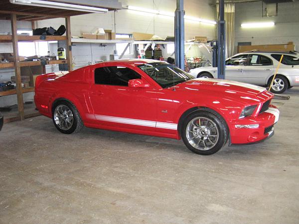 2005-2008 Ford Mustang S-197 Gen 1 Torch Red Picture Gallery-mustang-017.jpg
