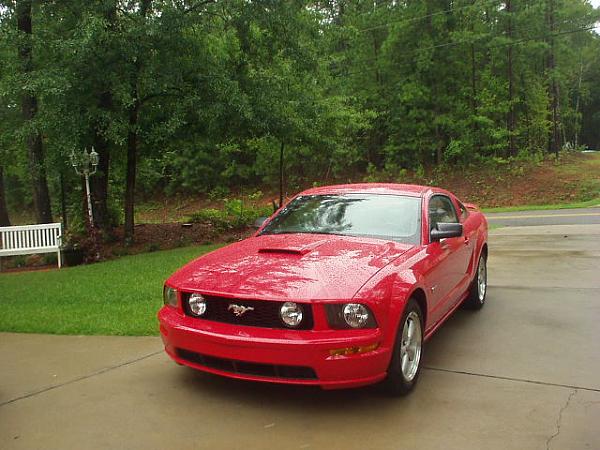 2005-2008 Ford Mustang S-197 Gen 1 Torch Red Picture Gallery-08-front-angle.jpg