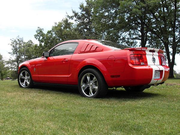 2005-2008 Ford Mustang S-197 Gen 1 Torch Red Picture Gallery-striped-007.jpg