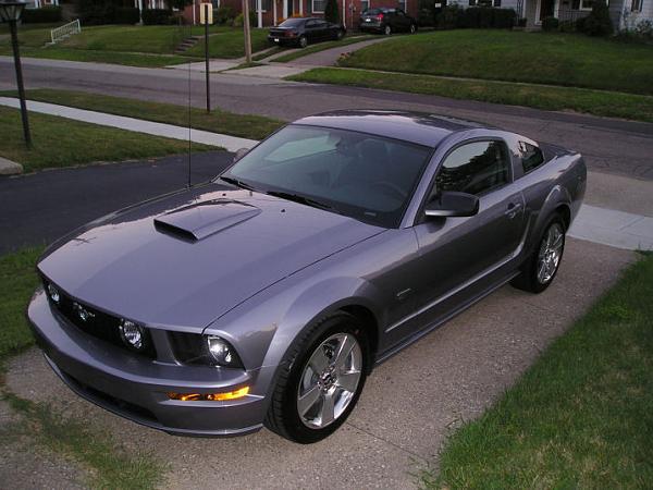 Tungsten '07 Mustang GT w/GT &amp; Sport Appearance Packages-p1010153_resize.jpg